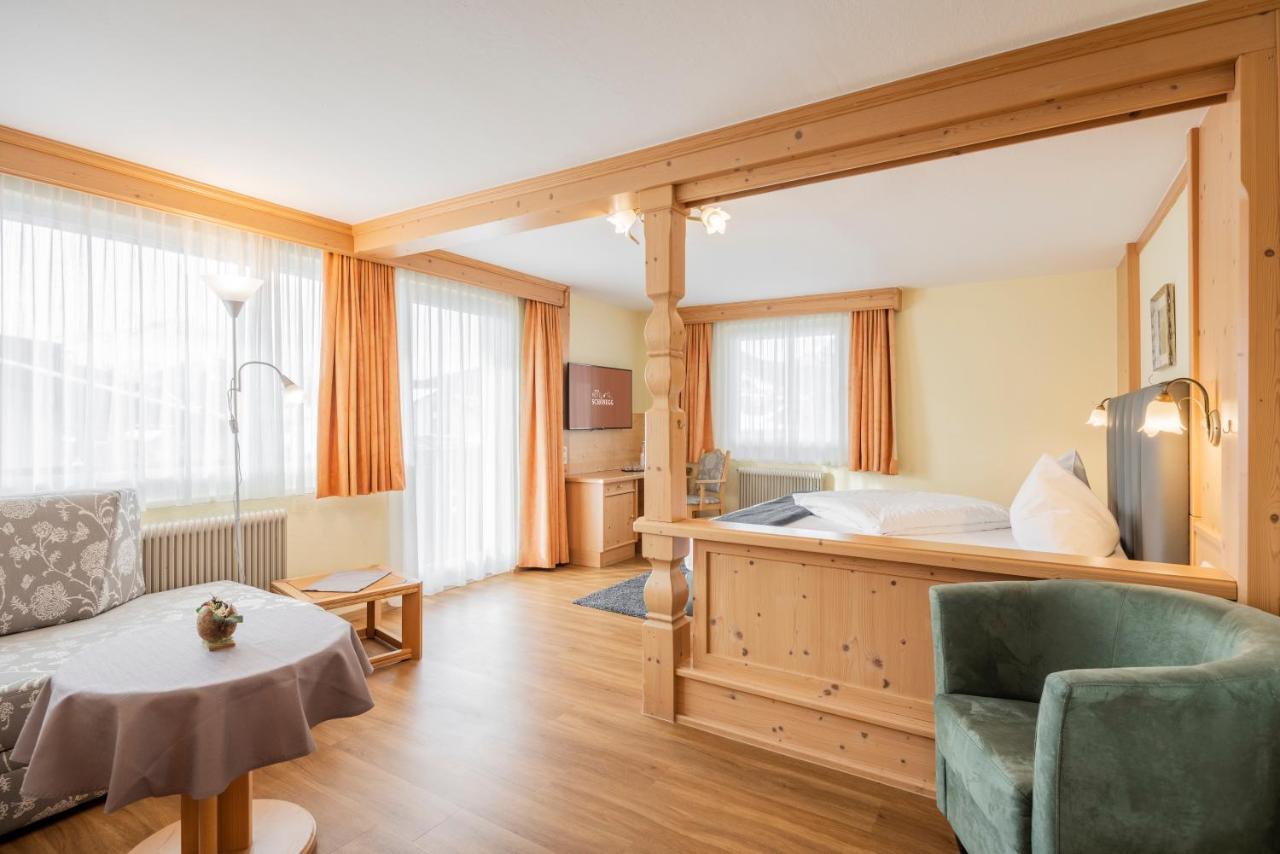 Hotel Schoenegg ゼーフェルト・イン・チロル エクステリア 写真