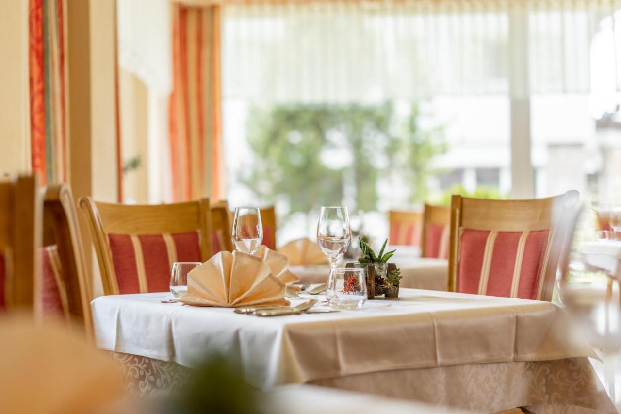 Hotel Schoenegg ゼーフェルト・イン・チロル エクステリア 写真