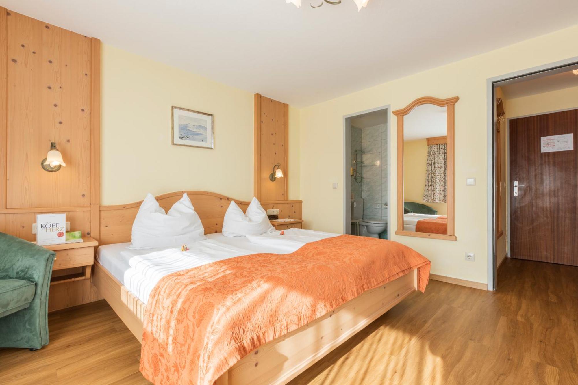 Hotel Schoenegg ゼーフェルト・イン・チロル 部屋 写真
