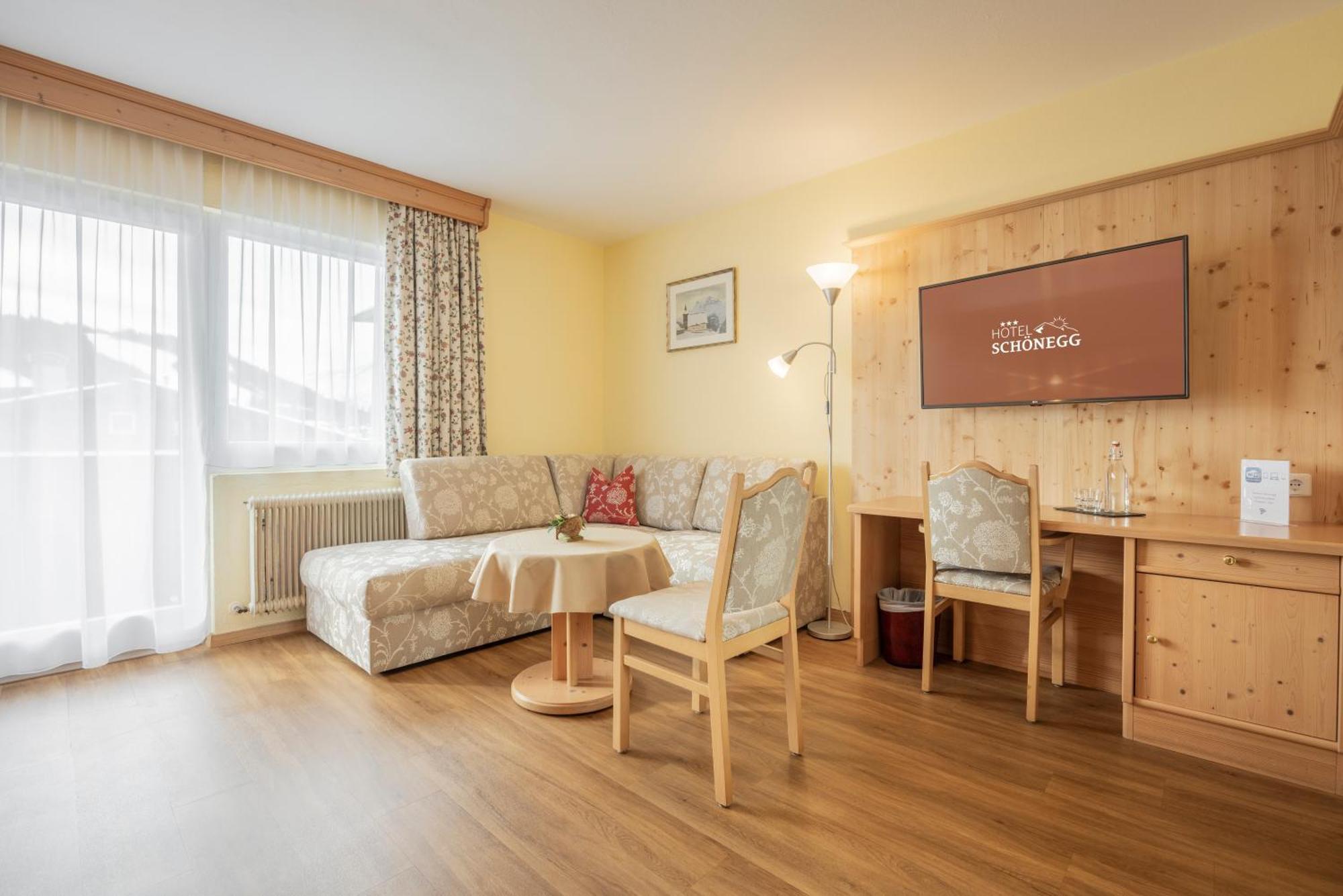Hotel Schoenegg ゼーフェルト・イン・チロル 部屋 写真
