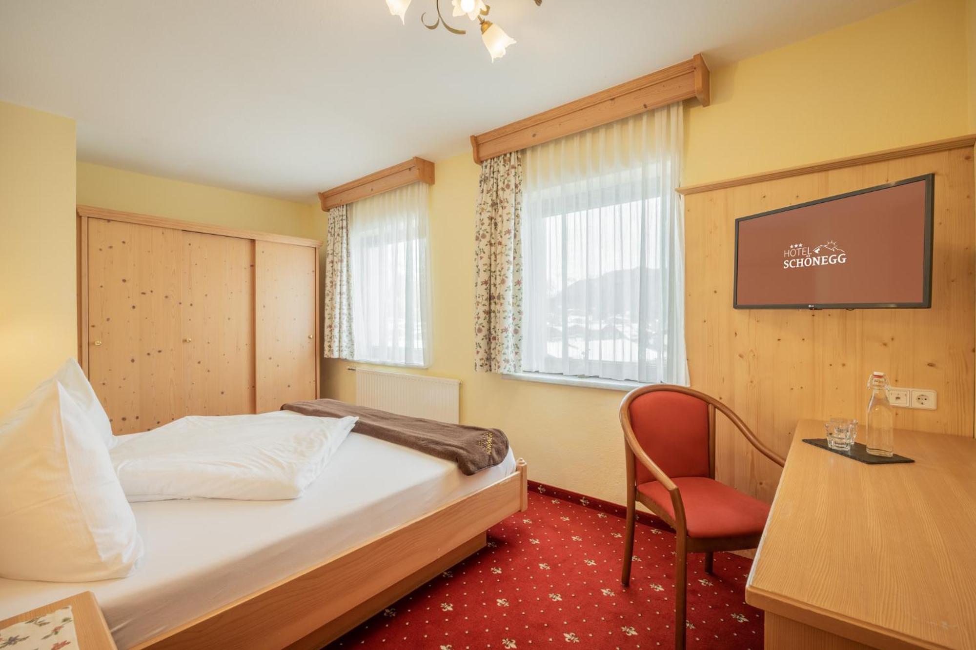 Hotel Schoenegg ゼーフェルト・イン・チロル 部屋 写真