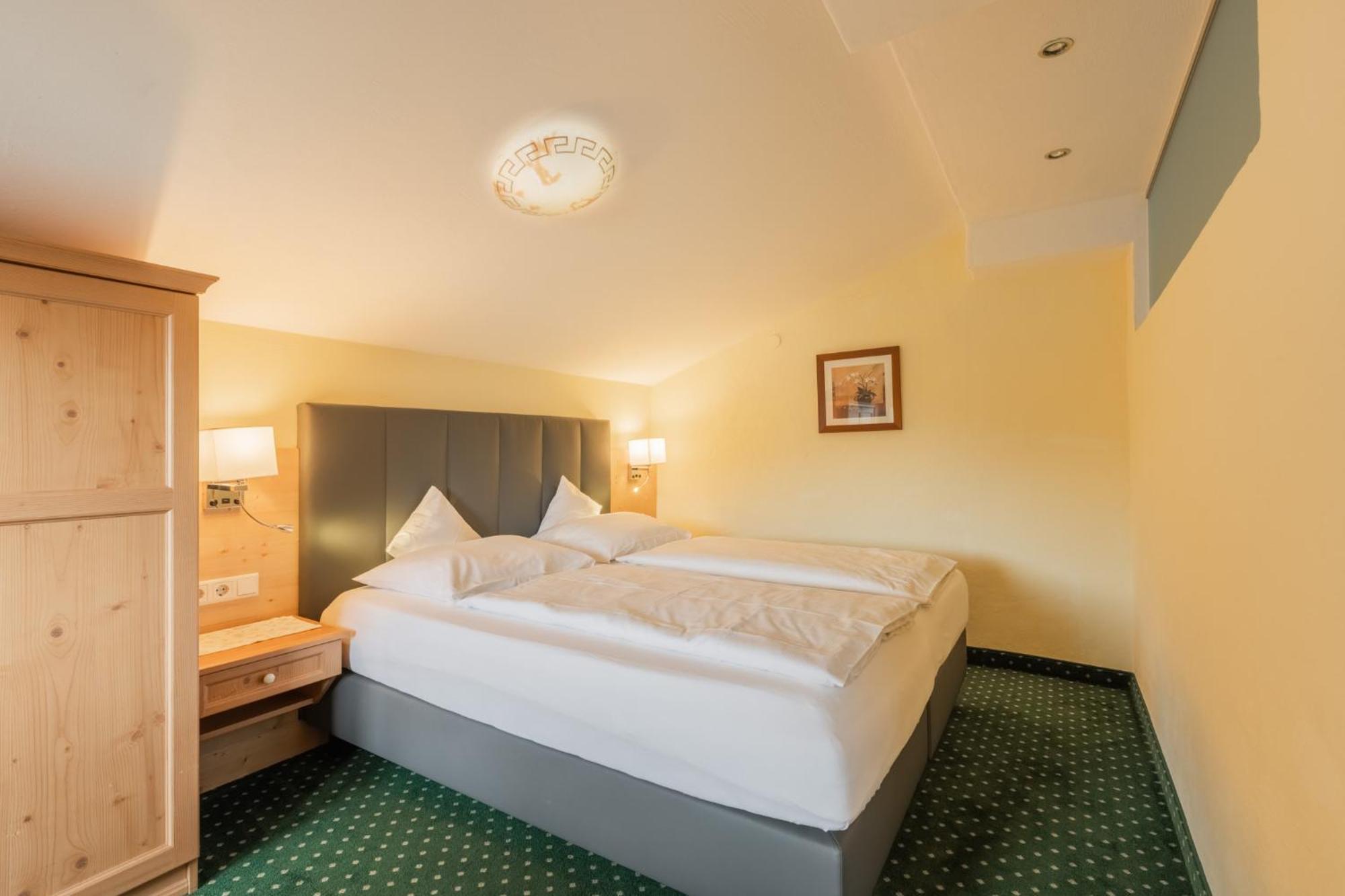 Hotel Schoenegg ゼーフェルト・イン・チロル 部屋 写真