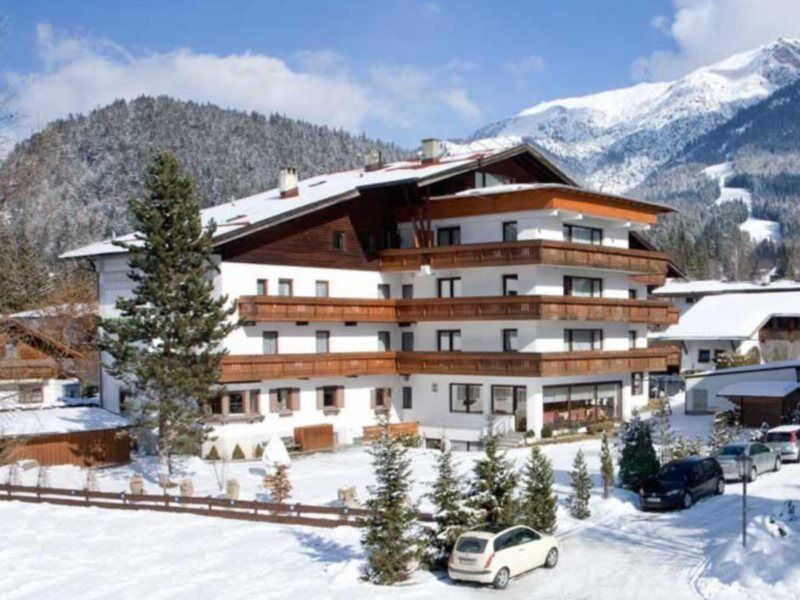 Hotel Schoenegg ゼーフェルト・イン・チロル エクステリア 写真